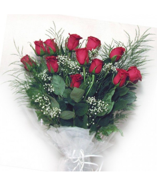 Bouquet of twelve roses